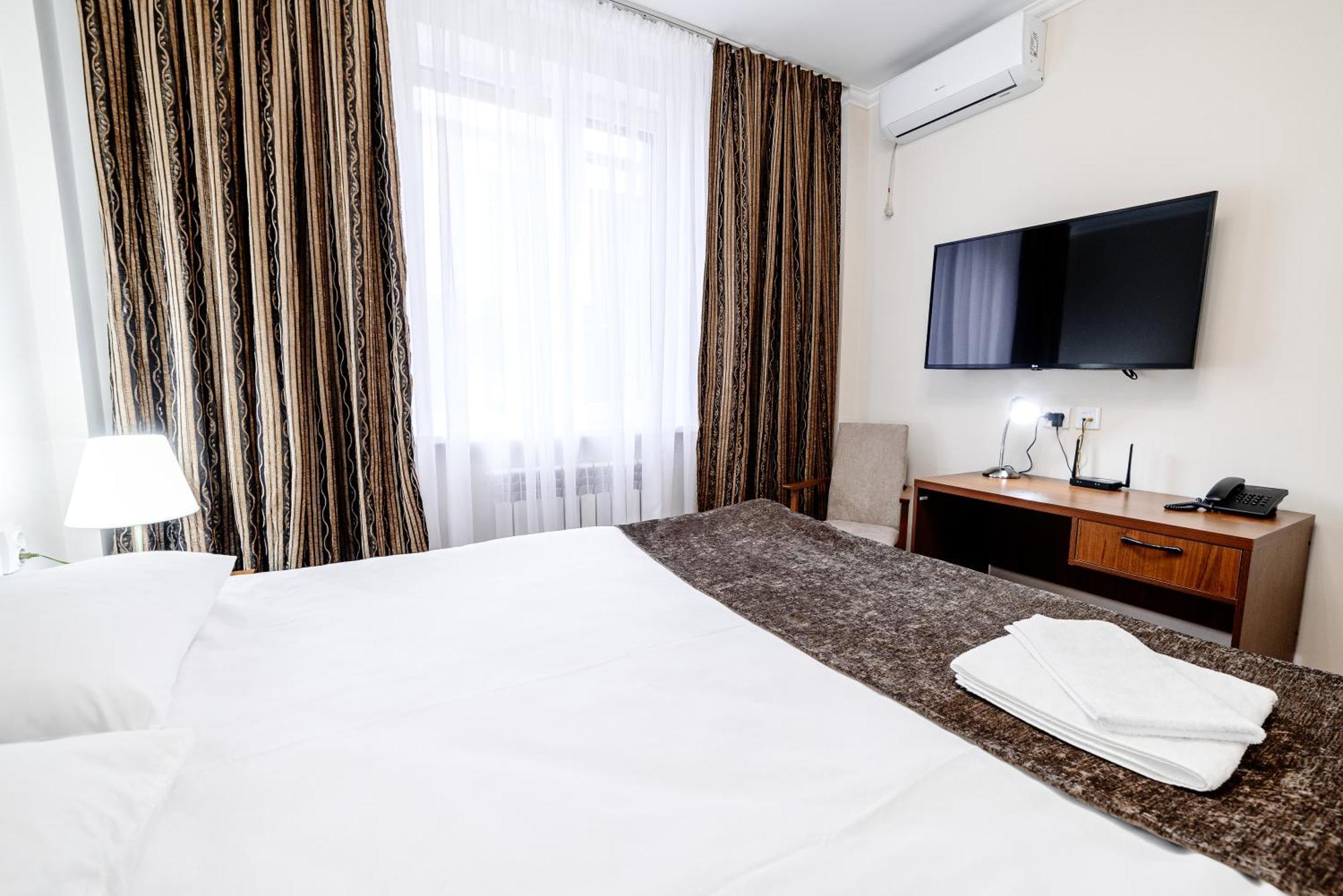 Chagala Hotel Aksai Aksay Екстериор снимка