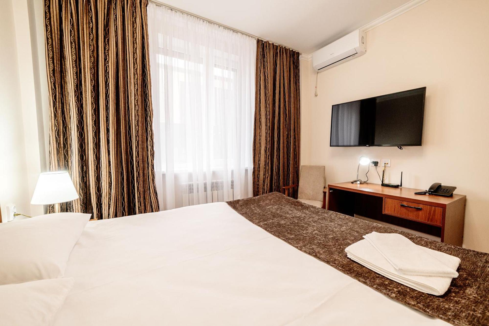 Chagala Hotel Aksai Aksay Екстериор снимка